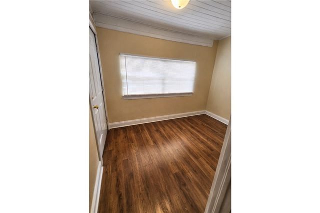 928 W Victory Drive, Savannah, GA 31415