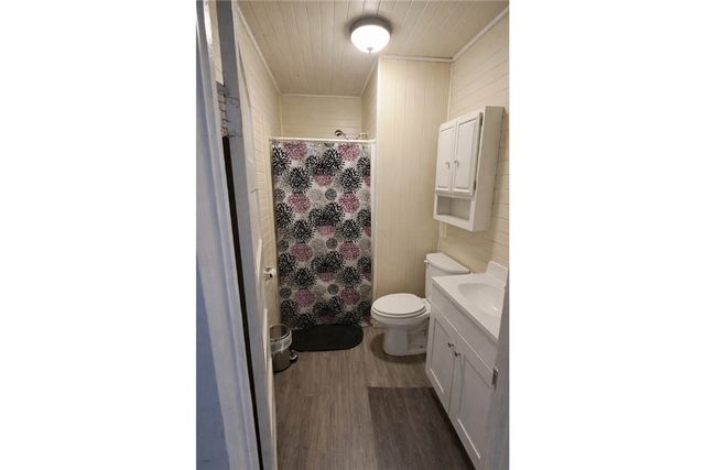 928 W Victory Drive, Savannah, GA 31415