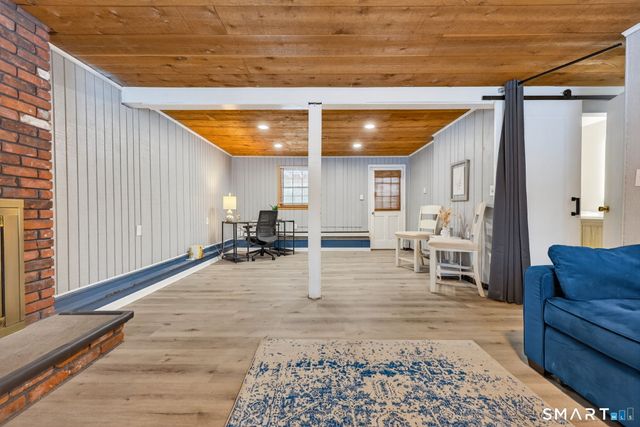 15 Blue Spruce Street, Middletown, CT 06457