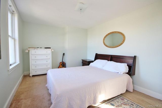 32 Old Glenham Road, Beacon, NY 12508