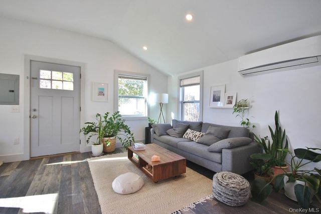 32 Old Glenham Road, Beacon, NY 12508