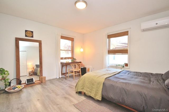 32 Old Glenham Road, Beacon, NY 12508