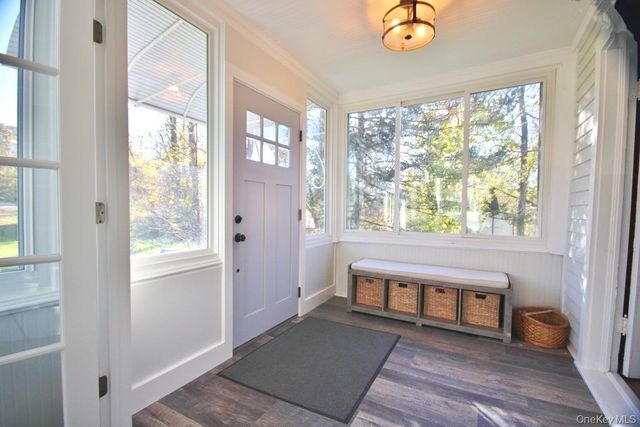 32 Old Glenham Road, Beacon, NY 12508