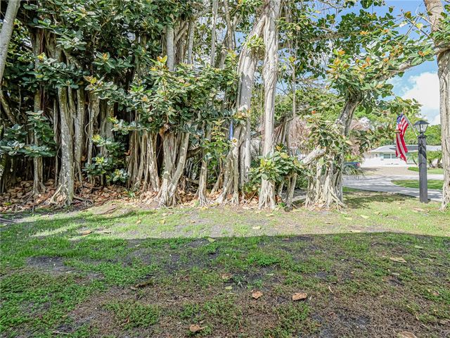 1206 21st Court, Vero Beach, FL 32960