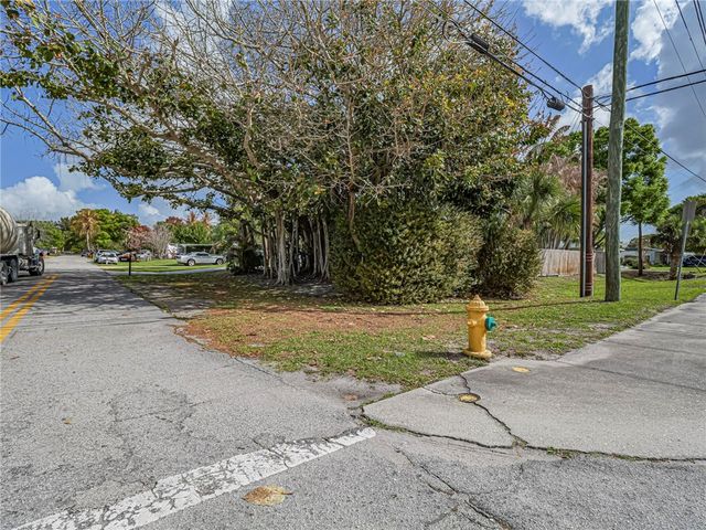 1206 21st Court, Vero Beach, FL 32960