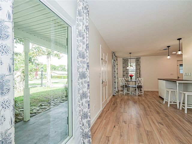 1206 21st Court, Vero Beach, FL 32960