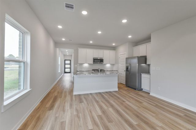 245 Harlingen Drive, Magnolia, TX 77354