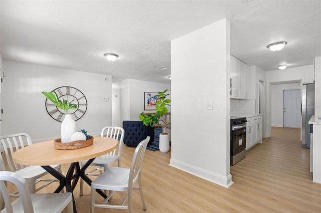 3816 W PAXTON AVENUE, Tampa, FL 33611
