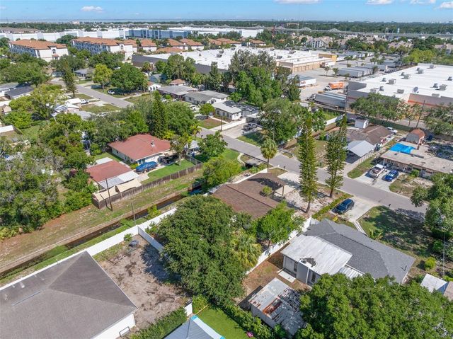 3816 W PAXTON AVENUE, Tampa, FL 33611