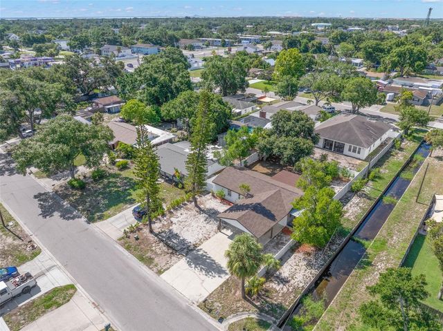 3816 W PAXTON AVENUE, Tampa, FL 33611