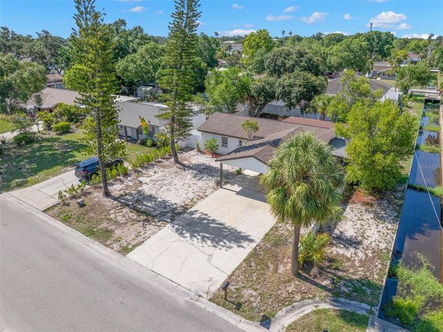 3816 W PAXTON AVENUE, Tampa, FL 33611