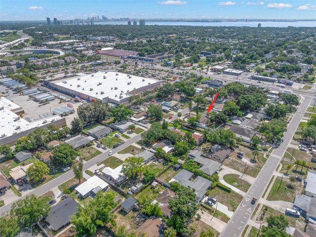 3816 W PAXTON AVENUE, Tampa, FL 33611