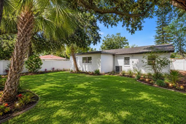 3816 W PAXTON AVENUE, Tampa, FL 33611