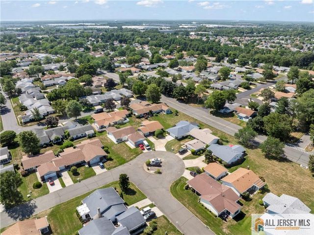 215 Branch Road A, Monroe, NJ 08831