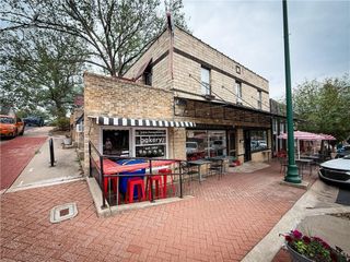 123/125/127 N Broadway Street, Siloam Springs, AR 72761
