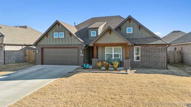 10723 S 280th East Avenue, Coweta, OK 74429