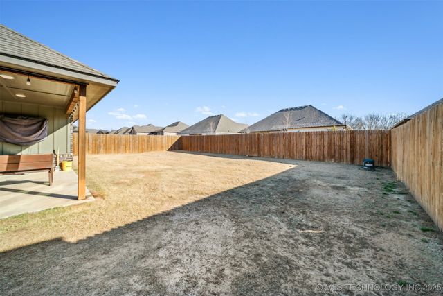 10723 S 280th East Avenue, Coweta, OK 74429