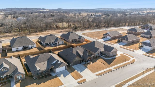 10723 S 280th East Avenue, Coweta, OK 74429