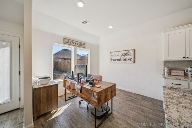 10723 S 280th East Avenue, Coweta, OK 74429