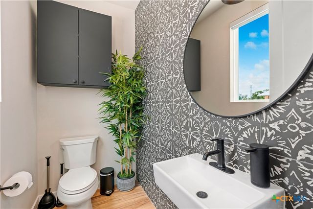 1208 N Academy Avenue 3201, New Braunfels, TX 78130