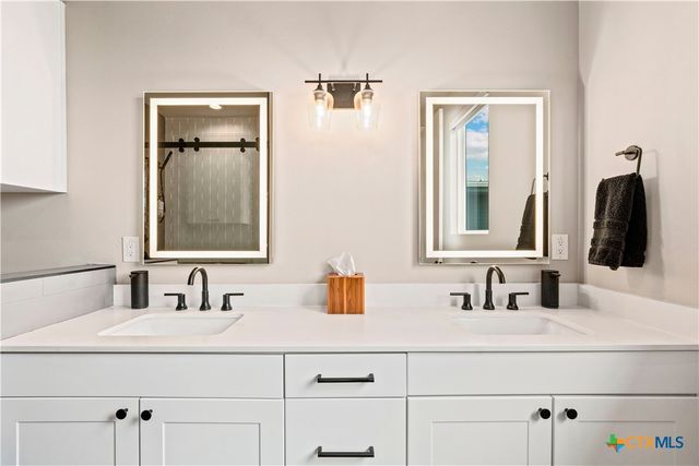 1208 N Academy Avenue 3201, New Braunfels, TX 78130