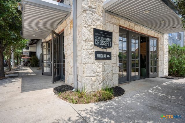 1208 N Academy Avenue 3201, New Braunfels, TX 78130