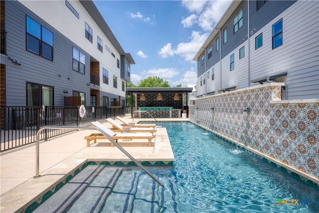 1208 N Academy Avenue 3201, New Braunfels, TX 78130