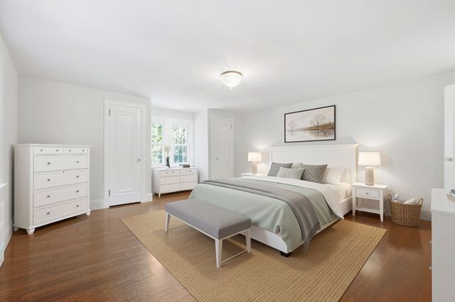 128 Meadowbrook Rd, Longmeadow, MA 01106