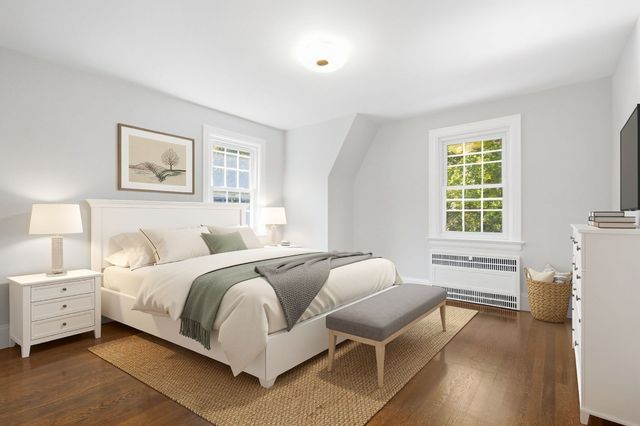 128 Meadowbrook Rd, Longmeadow, MA 01106