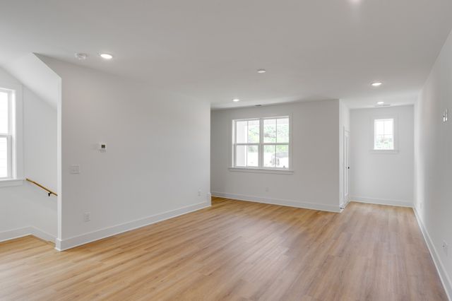 3216 Conviser Dr, Nashville, TN 37207