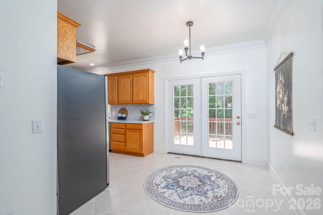 1535 20th Avenue Place NE, Hickory, NC 28601
