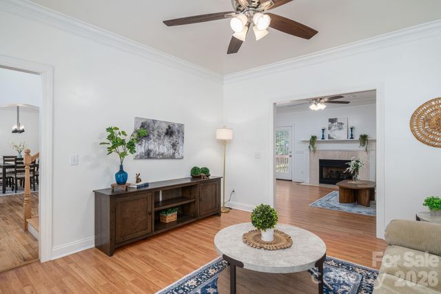1535 20th Avenue Place NE, Hickory, NC 28601