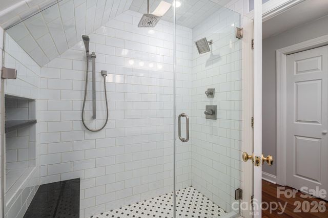 1535 20th Avenue Place NE, Hickory, NC 28601