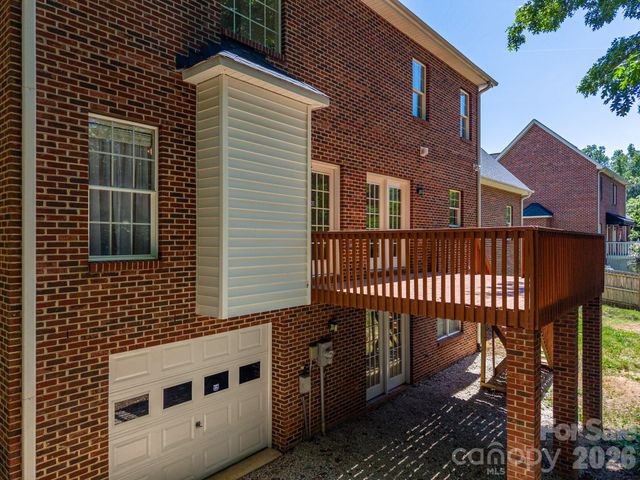 1535 20th Avenue Place NE, Hickory, NC 28601