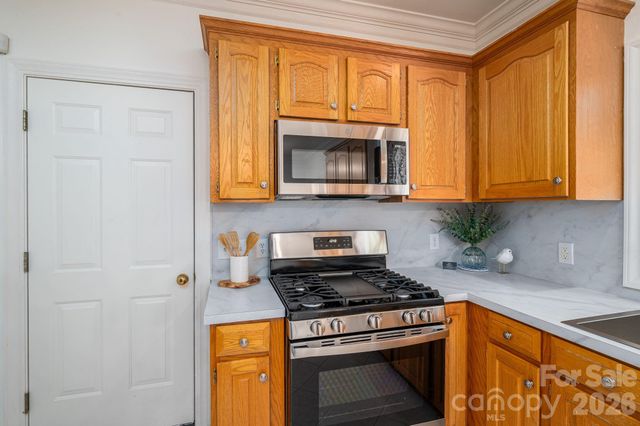 1535 20th Avenue Place NE, Hickory, NC 28601