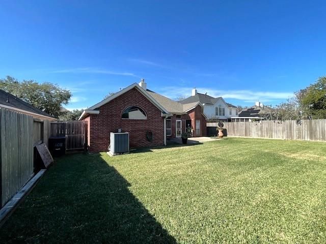 408 Cedar Point Drive, League City, TX 77573