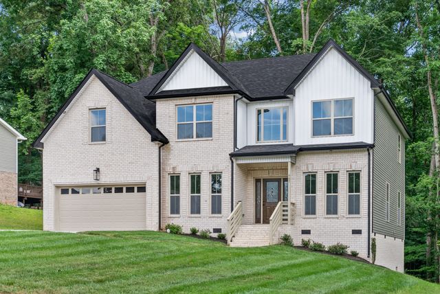 907 Douglas Ln, Clarksville, TN 37043