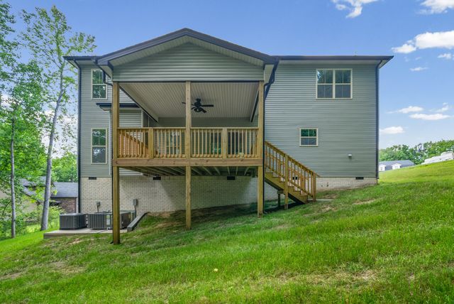 907 Douglas Ln, Clarksville, TN 37043