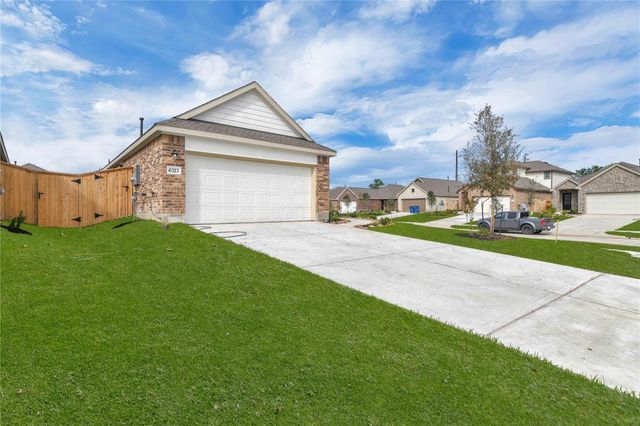 6323 Barrington Cliff Trail, Kingwood, TX 77365