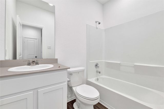 6323 Barrington Cliff Trail, Kingwood, TX 77365