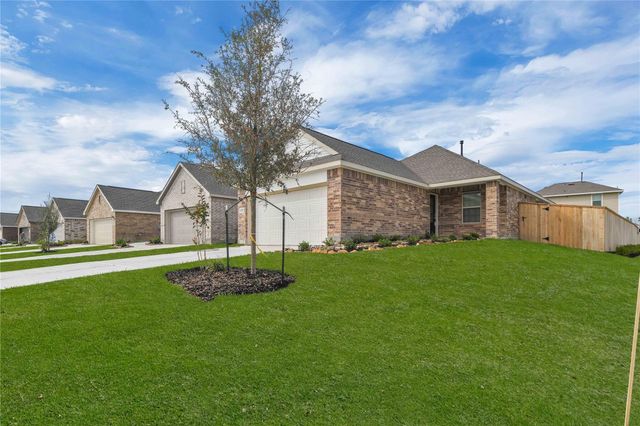 6323 Barrington Cliff Trail, Kingwood, TX 77365