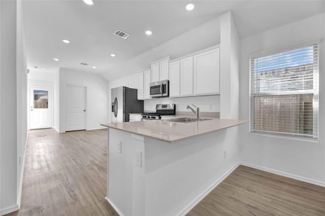 6323 Barrington Cliff Trail, Kingwood, TX 77365