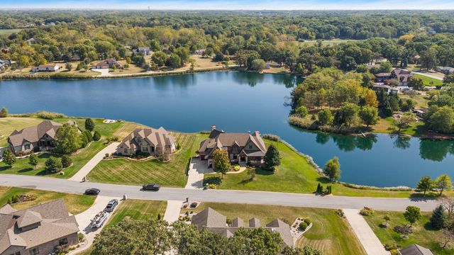 11429 Bell Place, Crown Point, IN 46307