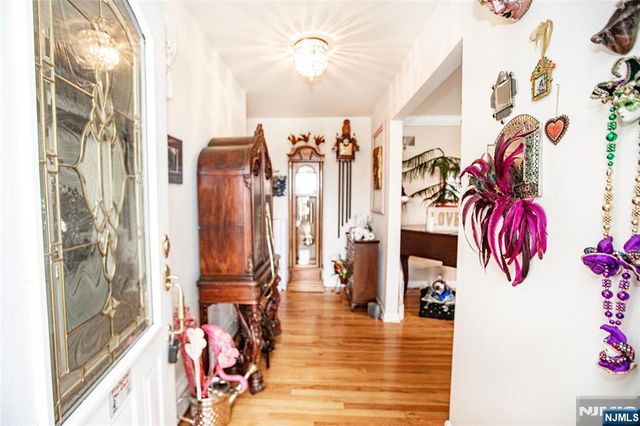 41 Orchard Place, Hawthorne, NJ 07506