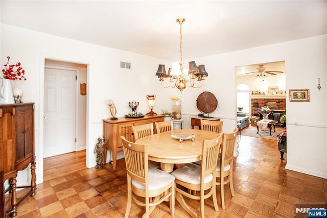 41 Orchard Place, Hawthorne, NJ 07506