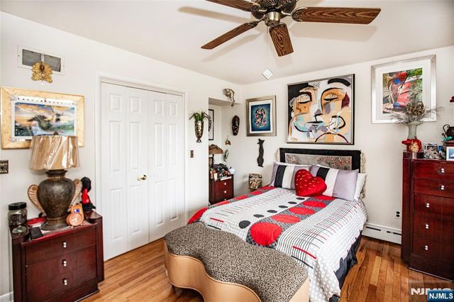 41 Orchard Place, Hawthorne, NJ 07506