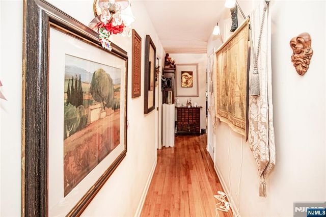 41 Orchard Place, Hawthorne, NJ 07506