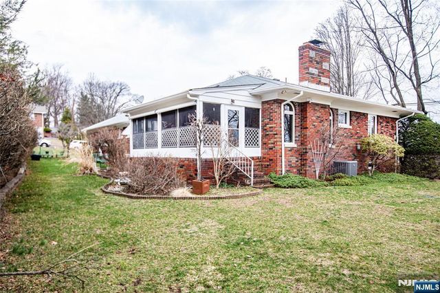 41 Orchard Place, Hawthorne, NJ 07506