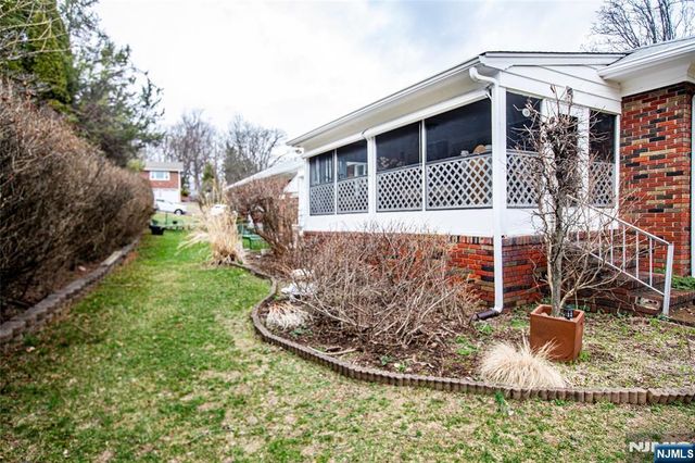 41 Orchard Place, Hawthorne, NJ 07506