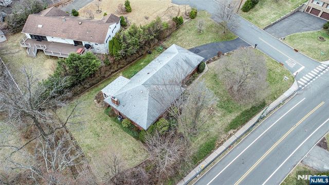 41 Orchard Place, Hawthorne, NJ 07506